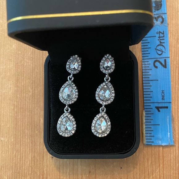 Dazzling Teardrop Costume Earrings - Picture 3 of 5